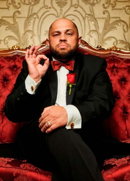 Спектакль «Ни дать, ни зять»