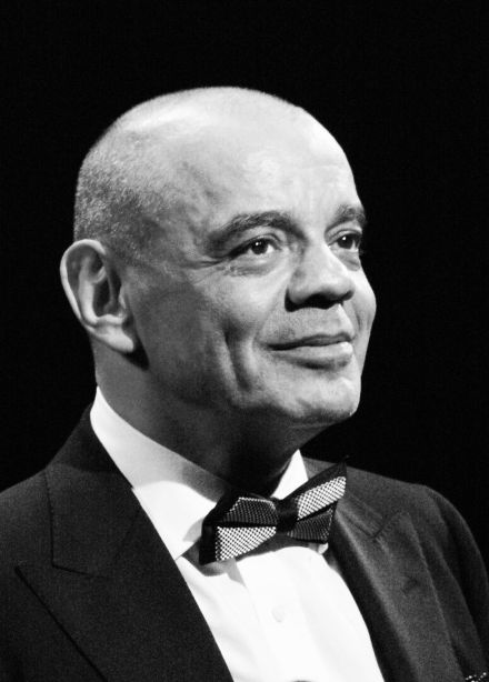 Константин Райкин. Моноспектакль «Над балаганом небо...»