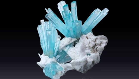 Арт-шоу «Тайны самоцветов: чудеса природы + искусство ювелира»